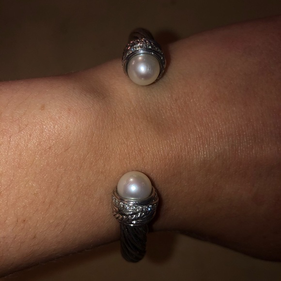 rarely used David Yurman Crossover Bracelet - Picture 2 of 4
